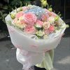 Hoa tốt nghiệp - Bó hoa hồng kem pastel tinh tế dành cho phái nữ