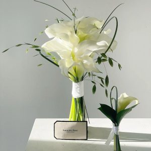 Pure Calla Elegance